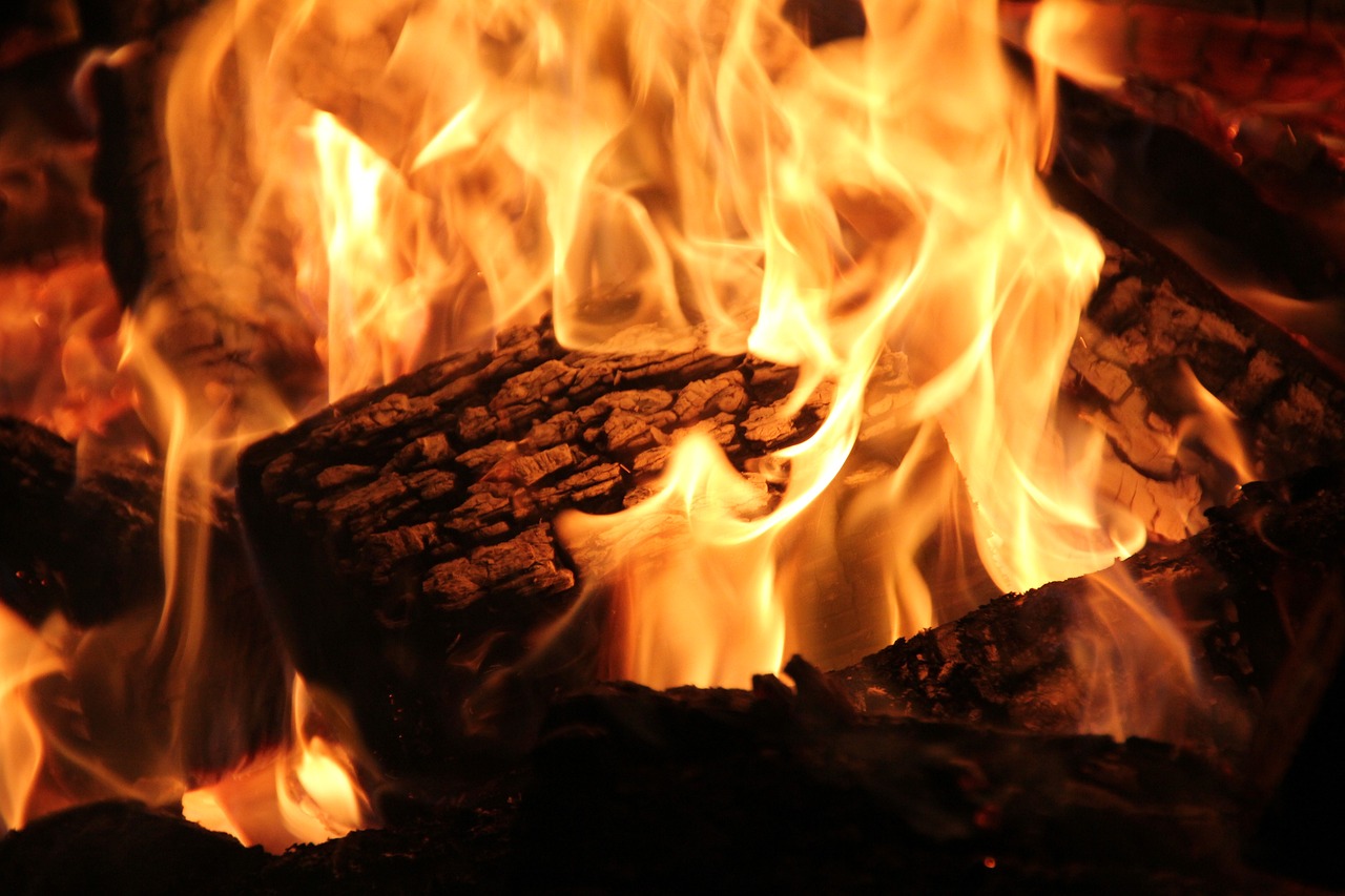 Expert Fireplace Cleaning in Brookfield, IL Professional Fireplace Cleaning Services In Brookfield Illinois